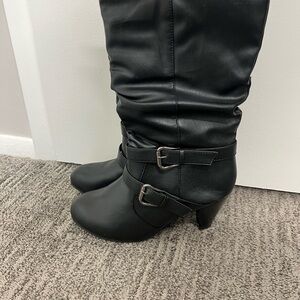 Black Knee-High Buckle Heeled Boots